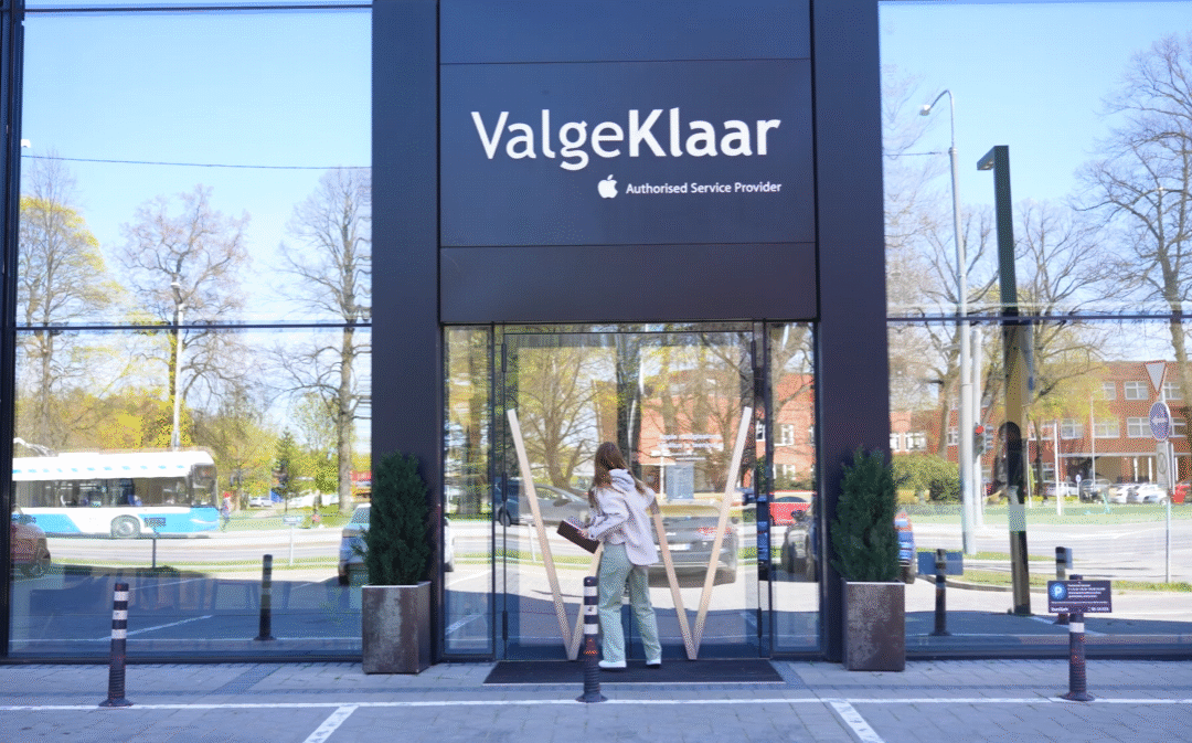 Valge Klaar x Saara Pius